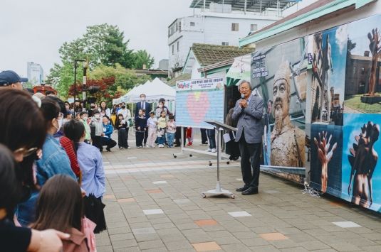김해시 진영역철도박물관, 제1회 조각가 김영원과 함께하는 전국 어린이 사생대회 성황