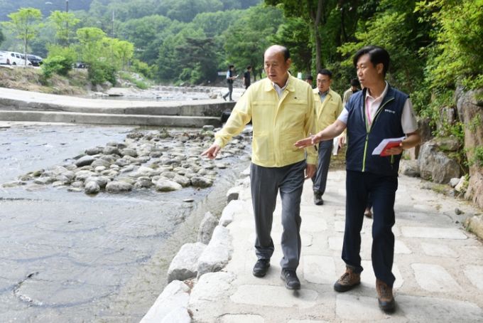 동두천시장, 우기철 대비 자연발생유원지 안전점검 나서