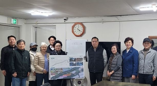 강북구의회 최미경 의원, 수유 극동아파트 공유정원 조성사업 설명회 참석